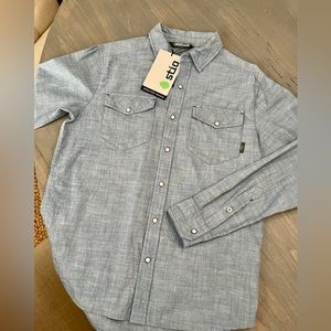NWT Stio Men’s Light Chambray Long Sleeve Snap Shirt Size Small